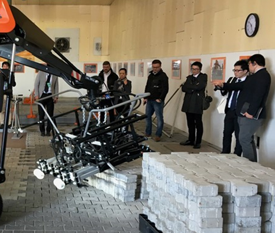 施工マシンメーカー(ドイツ)での調査